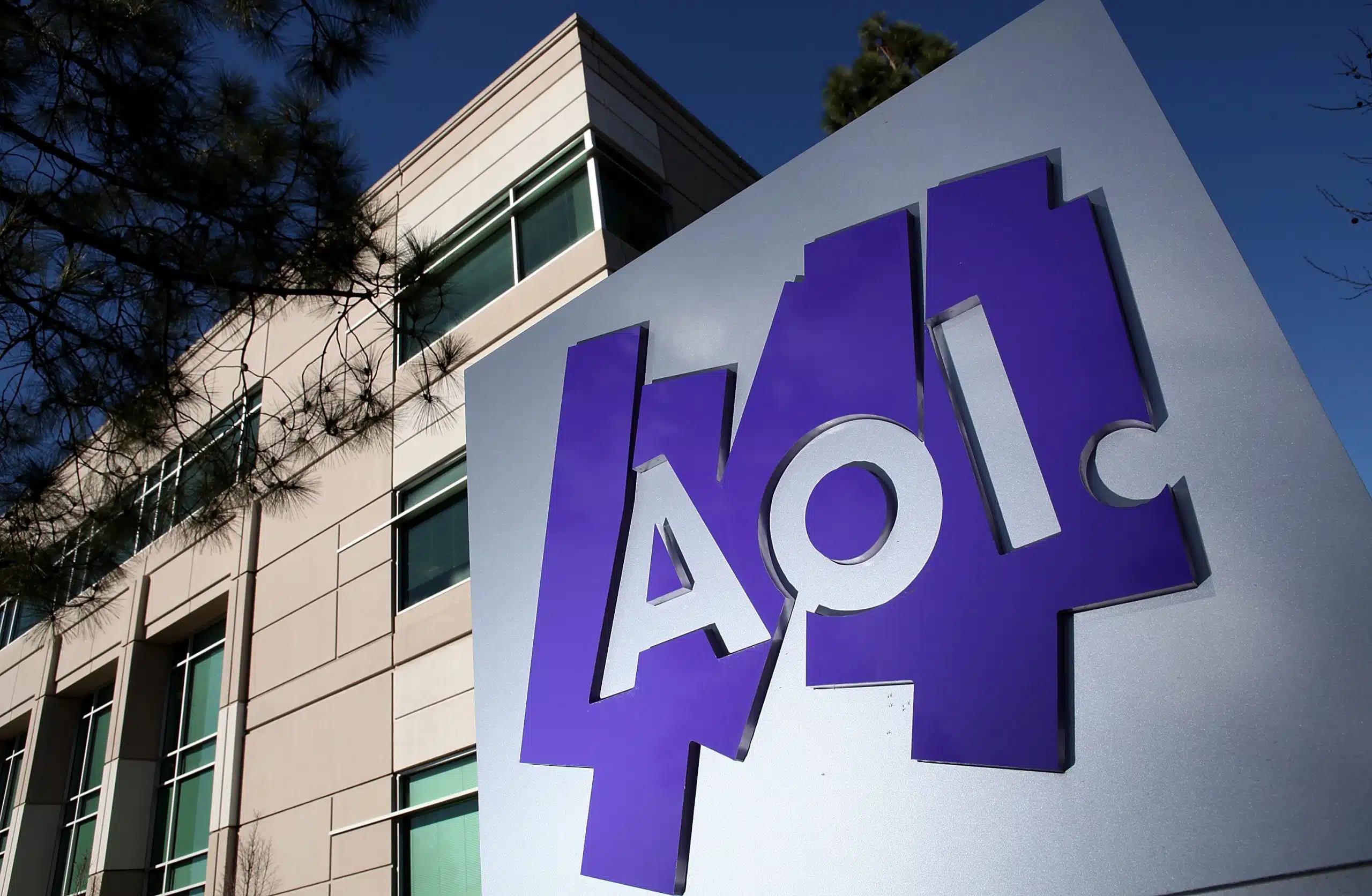 Avancées Technologiques et Commentaires sur AOL Mail